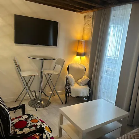 Cosy Montorgueil パリ